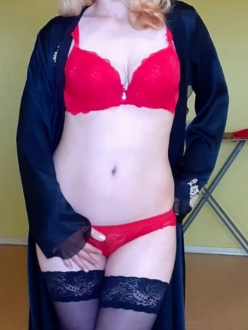 Камилла Роковая Блондинка